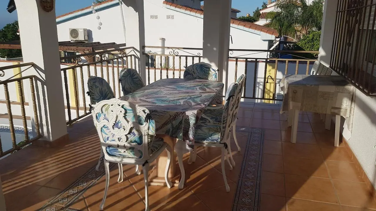 Villa Tony ベナルマデナ スペイン